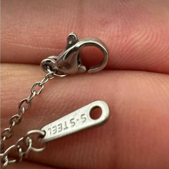 Neiman Marcus Stainless Steel Black Lucky Clover Necklace - Picture 5 of 5